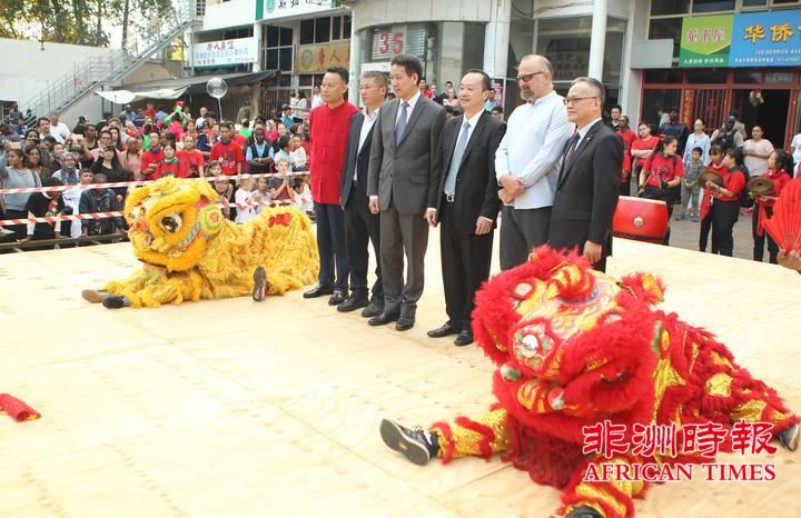 万人齐聚南非约堡唐人街共庆猪年新春佳节